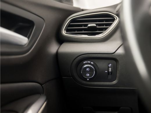 Opel Grandland X 1.2 Turbo Elegance Sport Automaat (APPLE CARPLAY, GROOT NAVI, 360 CAMERA, SPORTSTOELEN, LED KOPLA... ActivLease financial lease