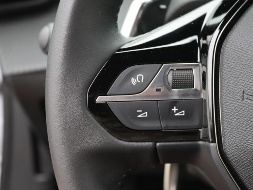 Peugeot 2008 1.2 Hybrid 136 Allure | Airco (automatisch) | Apple Carplay/Android Auto|telefoonintegratie premi... ActivLease financial lease