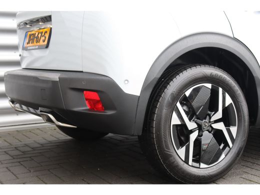 Peugeot 2008 1.2 PURETECH 130PK ALLURE PACK AUTOMAAT / NAVI / LEDER / CLIMA / LED / PDC / 17" LMV / CAMERA / K... ActivLease financial lease