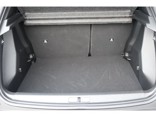 Peugeot 2008 1.2 PURETECH 130PK ALLURE PACK AUTOMAAT / NAVI / LEDER / CLIMA / LED / PDC / 17" LMV / CAMERA / K... ActivLease financial lease