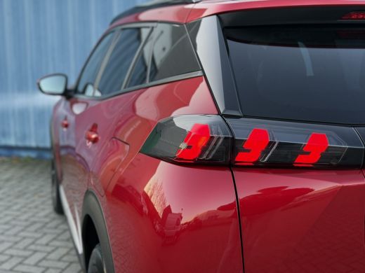 Peugeot 2008 1.2 Allure Pack Verwarmde voorruit | Achteruitrijcamera | Keyless start | Apple Carplay/Android A... ActivLease financial lease