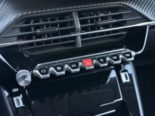 Peugeot 2008 1.2 Allure Pack Verwarmde voorruit | Achteruitrijcamera | Keyless start | Apple Carplay/Android A... ActivLease financial lease