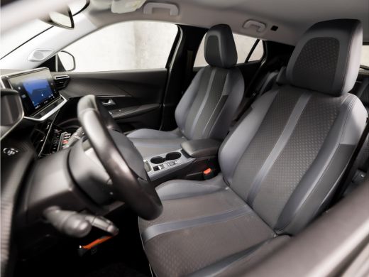 Peugeot 2008 1.2 PureTech Allure Sport (VIRTUAL COCKPIT, APPLE CARPLAY, GROOT NAVI, LEDER, STOELVERWARMING, 36... ActivLease financial lease