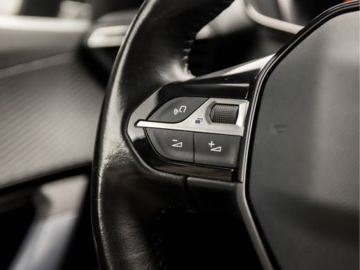 Peugeot 2008 1.2 PureTech Allure Sport (VIRTUAL COCKPIT, APPLE CARPLAY, GROOT NAVI, LEDER, STOELVERWARMING, 36... ActivLease financial lease