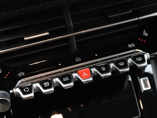 Peugeot 208 1.2 Hybrid 110 e-DCS6 Allure | Achterruitverwarming | Achterspoiler | Apple Carplay/Android Auto|... ActivLease financial lease