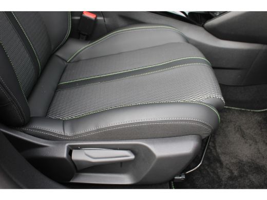 Peugeot 208 1.2 PureTech 100 GT | Navigatie | 360 Camera | Black Diamond | Adaptieve cruise | Apple carplay | ActivLease financial lease