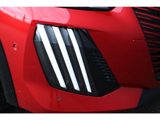 Peugeot 208 1.2 PureTech 100 GT | Navigatie | 360 Camera | Black Diamond | Adaptieve cruise | Apple carplay | ActivLease financial lease