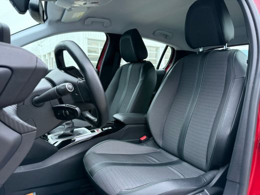 Peugeot 208 1.2 PureTech Allure | Achteruitrijcamera | Apple Carplay/Android Auto|telefoonintegratie premium ... ActivLease financial lease