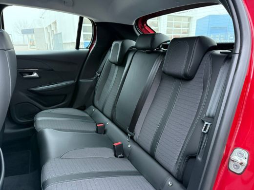 Peugeot 208 1.2 PureTech Allure | Achteruitrijcamera | Apple Carplay/Android Auto|telefoonintegratie premium ... ActivLease financial lease