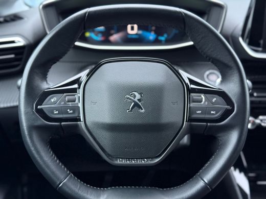 Peugeot 208 1.2 PureTech Allure | Achteruitrijcamera | Apple Carplay/Android Auto|telefoonintegratie premium ... ActivLease financial lease