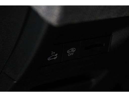 Peugeot 3008 1.2 Hybrid 136 e-DSC6 GT ORGINEEL NL AUTO | 360' GRADEN CAMERA | ADAPTIVE CRUISE | DRAADLOZE CARP... ActivLease financial lease