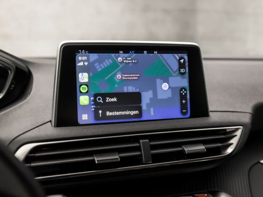 Peugeot 3008 1.2 PureTech Sport (APPLE CARPLAY, GROOT NAVI, LANE ASSIST, GETINT GLAS, SPORTSTOELEN, PARKEERSEN... ActivLease financial lease
