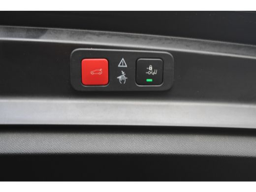 Peugeot 5008 1.2 PureTech Blue Lease GT | Automaat | Navigatie | Camera | Comfortstoelen | Focal | Trekhaak | ... ActivLease financial lease