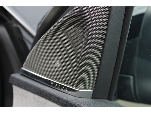 Peugeot 5008 1.2 PureTech Blue Lease GT | Automaat | Navigatie | Camera | Comfortstoelen | Focal | Trekhaak | ... ActivLease financial lease