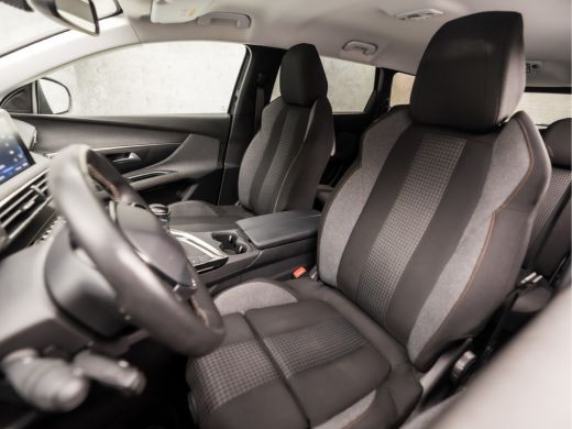 Peugeot 5008 1.2 PureTech Sport 7 Persoons (FACELIFT, APPLE CARPLAY, GROOT NAVI, 360 CAMERA, GETINT GLAS, SPOR... ActivLease financial lease