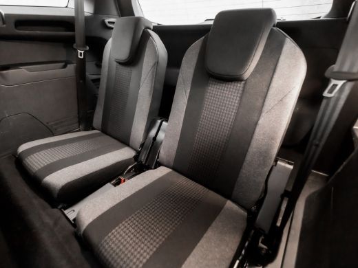 Peugeot 5008 1.2 PureTech Sport 7 Persoons (FACELIFT, APPLE CARPLAY, GROOT NAVI, 360 CAMERA, GETINT GLAS, SPOR... ActivLease financial lease