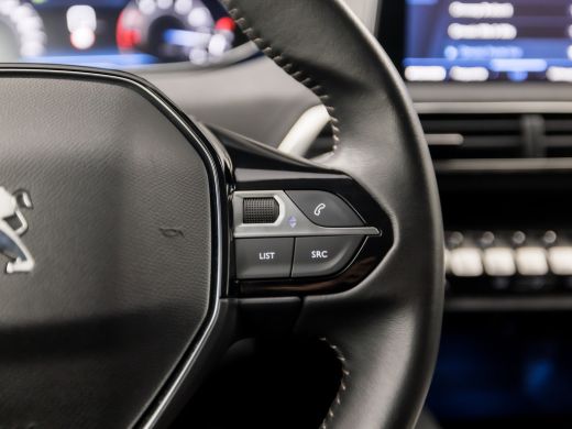 Peugeot 5008 1.2 PureTech Sport 7 Persoons (FACELIFT, APPLE CARPLAY, GROOT NAVI, 360 CAMERA, GETINT GLAS, SPOR... ActivLease financial lease