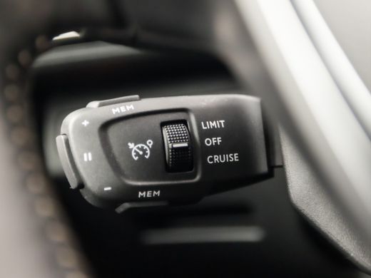 Peugeot 5008 1.2 PureTech Sport 7 Persoons (FACELIFT, APPLE CARPLAY, GROOT NAVI, 360 CAMERA, GETINT GLAS, SPOR... ActivLease financial lease