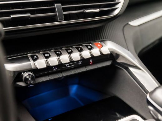 Peugeot 5008 1.2 PureTech Sport 7 Persoons (FACELIFT, APPLE CARPLAY, GROOT NAVI, 360 CAMERA, GETINT GLAS, SPOR... ActivLease financial lease