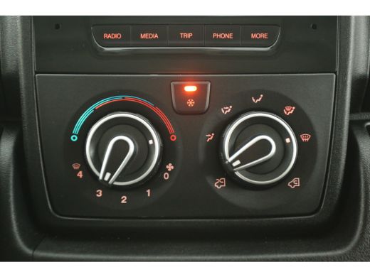 Peugeot Boxer 2.0 HDI L2H1 | Airco | Cruise | 3-Zits | Trekh. | LED | Elektrpakket ActivLease financial lease