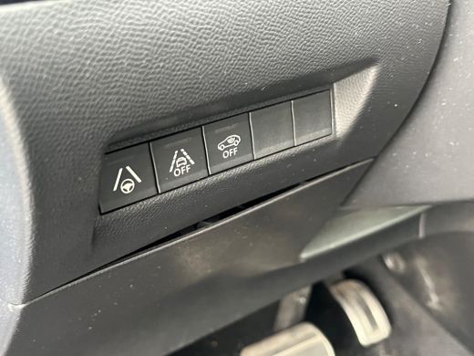 Peugeot e-208 EV GT Pack 50 kWh Panorama Dak | Leder/Alcantara | Digitaal Dashboard | Camera | Stoelverwarming ... ActivLease financial lease