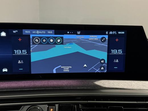 Peugeot e-3008 GT Avantage 210 73 kWh Warmtepomp | Navigatie | Apple Carplay/Android Auto | Alcantara | | 11 kW ... ActivLease financial lease