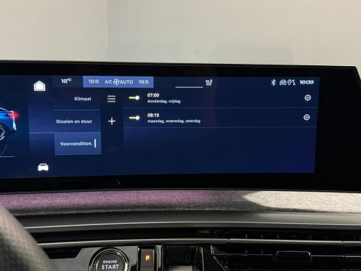 Peugeot e-3008 GT Avantage 210 73 kWh Warmtepomp | Navigatie | Apple Carplay/Android Auto | Alcantara | | 11 kW ... ActivLease financial lease