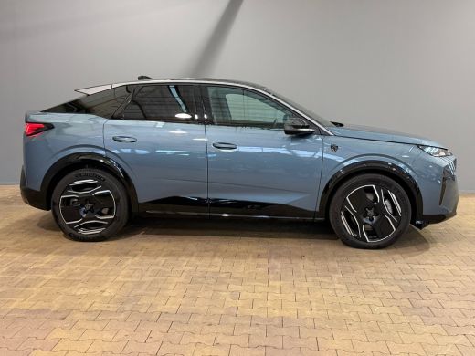 Peugeot e-3008 GT Avantage 210 73 kWh Warmtepomp | Navigatie | Apple Carplay/Android Auto | Alcantara | | 11 kW ... ActivLease financial lease