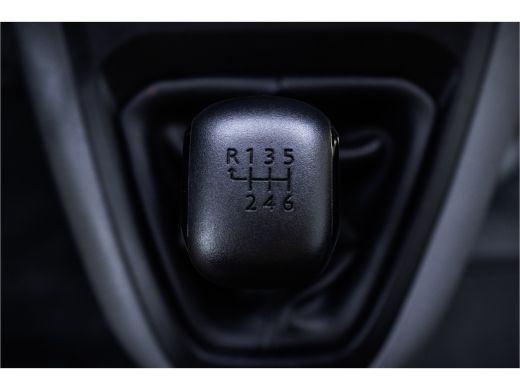 Peugeot Expert **2.0 BlueHDI | L2H1 | Euro 6 | 123 PK | Cruise | Airco | Trekhaak** ActivLease financial lease