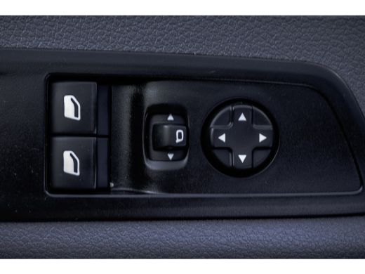 Peugeot Expert **2.0 BlueHDI | L2H1 | Euro 6 | 123 PK | Cruise | Airco | Trekhaak** ActivLease financial lease