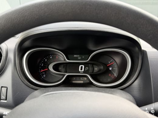 Renault Trafic 2.0 dCi 145 PK AUTOMAAT / L1H1 / 2x SCHUIFDEUR / TREKHAAK / AIRCO / CRUISE / 3-ZITS / LED ActivLease financial lease