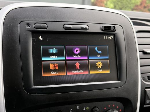 Renault Trafic 2.0 dCi 145 PK AUTOMAAT / L1H1 / 2x SCHUIFDEUR / TREKHAAK / AIRCO / CRUISE / 3-ZITS / LED ActivLease financial lease