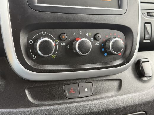 Renault Trafic 2.0 dCi 145 PK AUTOMAAT / L1H1 / 2x SCHUIFDEUR / TREKHAAK / AIRCO / CRUISE / 3-ZITS / LED ActivLease financial lease