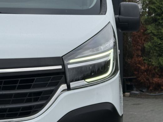 Renault Trafic 2.0 dCi 145 PK AUTOMAAT / L1H1 / 2x SCHUIFDEUR / TREKHAAK / AIRCO / CRUISE / 3-ZITS / LED ActivLease financial lease