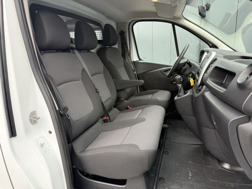 Renault Trafic 2.0 dCi 145 PK AUTOMAAT / L1H1 / 2x SCHUIFDEUR / TREKHAAK / AIRCO / CRUISE / 3-ZITS / LED ActivLease financial lease