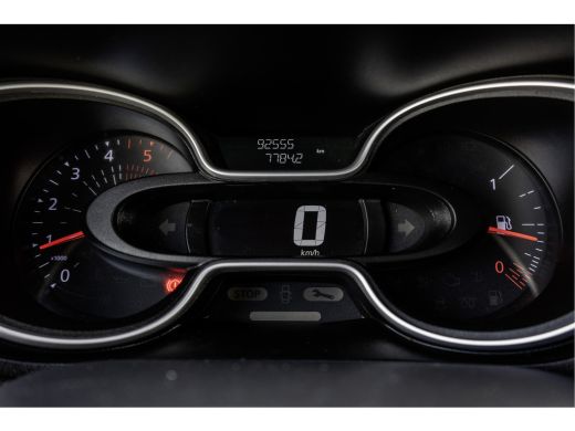 Renault Trafic **2.0 dCi L2H1 | 120 PK | Euro 6 | 5-Persoons | Cruise | Airco | DC** ActivLease financial lease