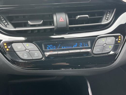 Toyota C-HR 1.8 Hybrid Executive | Navigatie | Parkeersensoren | Keyless entry | Stoelverwarming | ActivLease financial lease