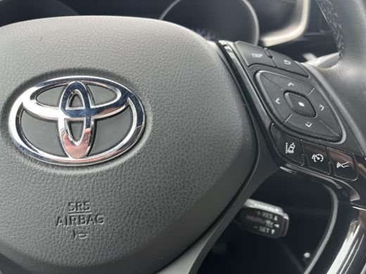 Toyota C-HR 1.8 Hybrid Executive | Navigatie | Parkeersensoren | Keyless entry | Stoelverwarming | ActivLease financial lease