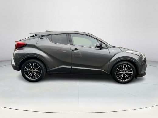 Toyota C-HR 1.8 Hybrid Executive | Navigatie | Parkeersensoren | Keyless entry | Stoelverwarming | ActivLease financial lease