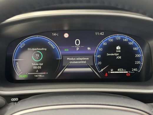 Toyota Corolla Cross Hybrid 140 Style **DODEHOEK DETECTIE/ STOEL EN STUURWIELVERWARMING/ KEYLESS/ GARANTIE** ActivLease financial lease