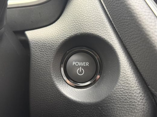 Toyota Corolla Cross Hybrid 140 Style **DODEHOEK DETECTIE/ STOEL EN STUURWIELVERWARMING/ KEYLESS/ GARANTIE** ActivLease financial lease