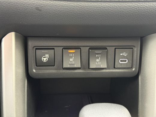 Toyota Corolla Cross Hybrid 140 Style **DODEHOEK DETECTIE/ STOEL EN STUURWIELVERWARMING/ KEYLESS/ GARANTIE** ActivLease financial lease