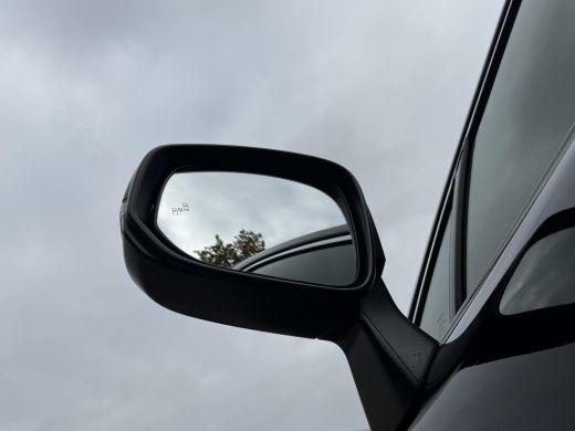 Toyota Corolla Cross Hybrid 140 Style **DODEHOEK DETECTIE/ STOEL EN STUURWIELVERWARMING/ KEYLESS/ GARANTIE** ActivLease financial lease