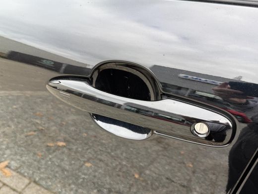 Toyota Corolla Cross Hybrid 140 Style **DODEHOEK DETECTIE/ STOEL EN STUURWIELVERWARMING/ KEYLESS/ GARANTIE** ActivLease financial lease