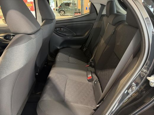 Toyota Yaris 1.5 Hybrid 115 Dynamic Comfort pack ActivLease financial lease