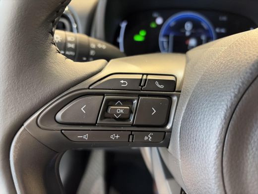 Toyota Yaris 1.5 Hybrid 115 Dynamic Comfort pack ActivLease financial lease