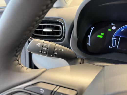 Toyota Yaris 1.5 Hybrid 115 Dynamic Comfort pack ActivLease financial lease