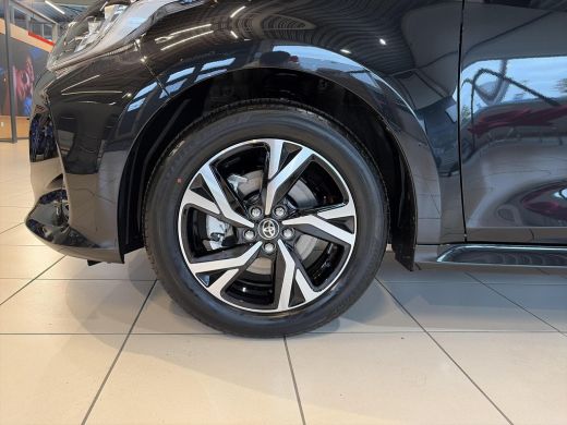 Toyota Yaris 1.5 Hybrid 115 Dynamic Comfort pack ActivLease financial lease