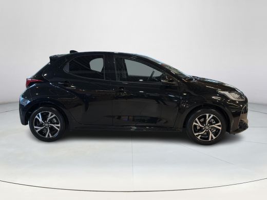Toyota Yaris 1.5 Hybrid 115 Dynamic Comfort pack ActivLease financial lease