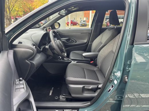 Toyota Yaris Cross 1.5 Hybrid 130 Dynamic Comfort Pack | 06-10141018 Voor meer informatie ActivLease financial lease